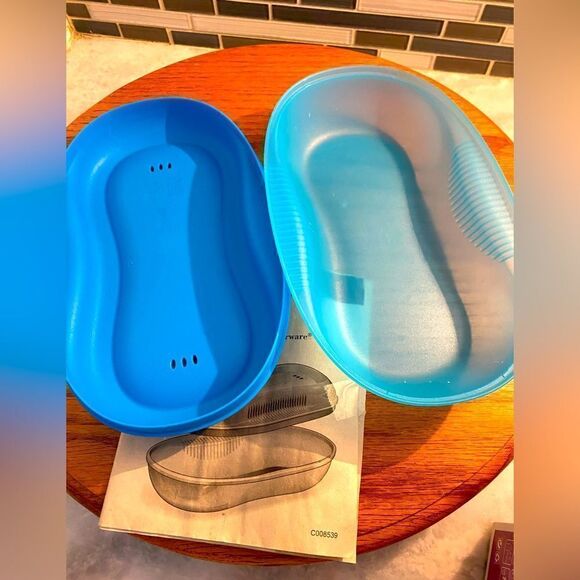 Tupperware breakfast maker, blue with recipe, guide, and directions like new - Picture 1 of 5
